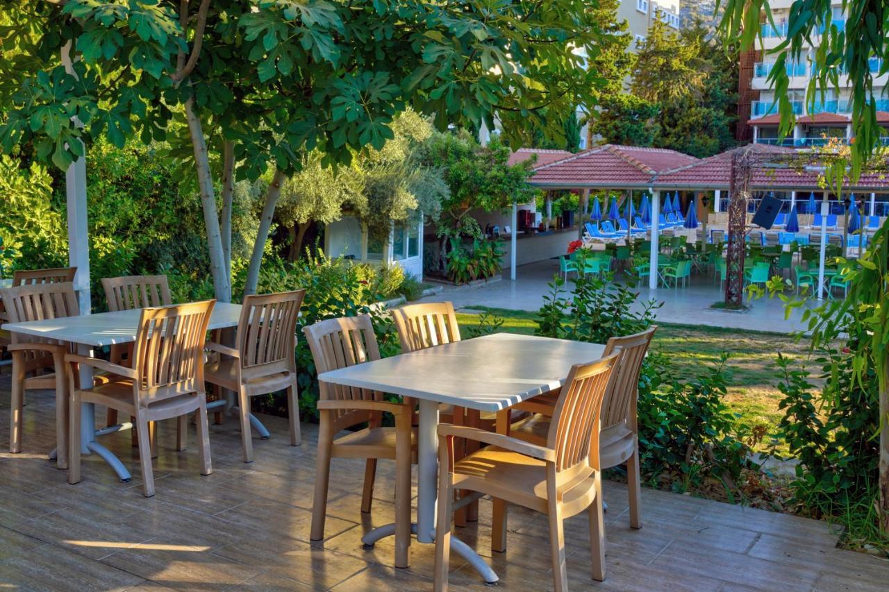 Blue Fish Hotel โคนัคคลึ ภายนอก รูปภาพ