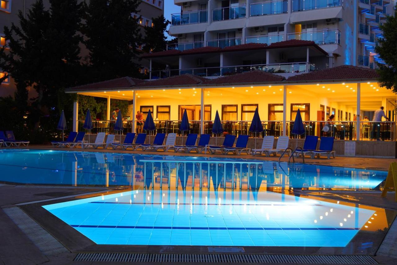 Blue Fish Hotel โคนัคคลึ ภายนอก รูปภาพ
