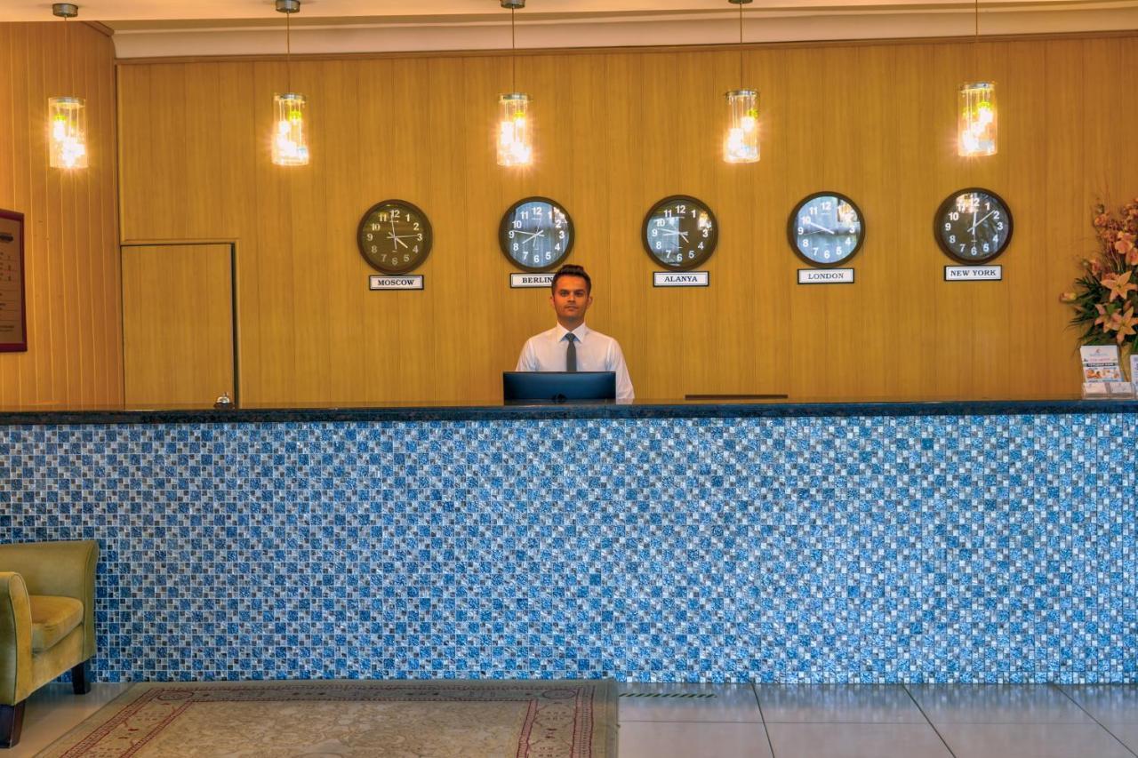 Blue Fish Hotel โคนัคคลึ ภายนอก รูปภาพ