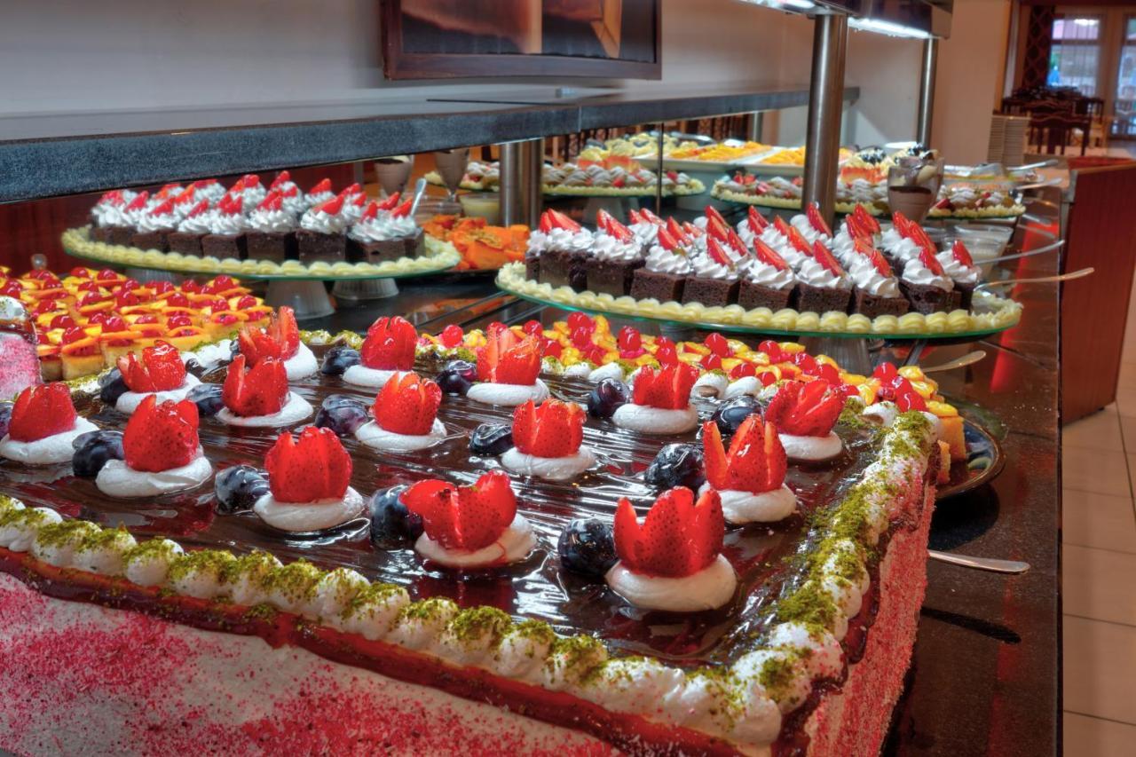 Blue Fish Hotel โคนัคคลึ ภายนอก รูปภาพ