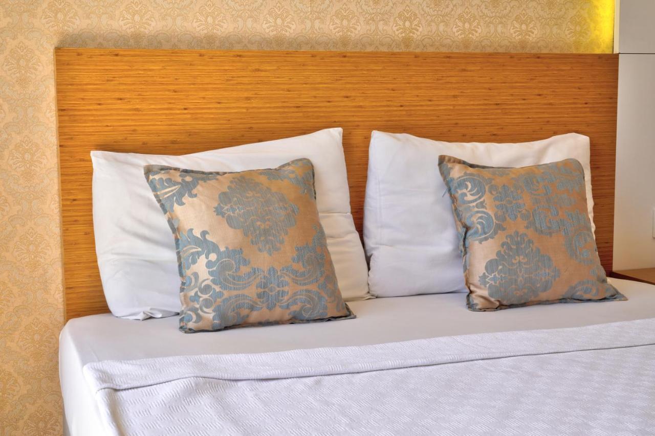 Blue Fish Hotel โคนัคคลึ ภายนอก รูปภาพ