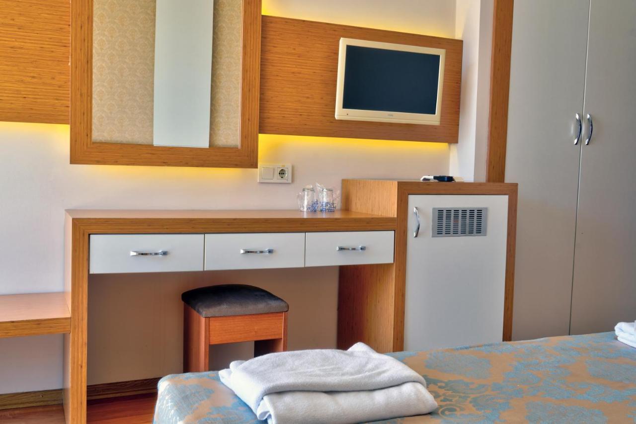 Blue Fish Hotel โคนัคคลึ ภายนอก รูปภาพ
