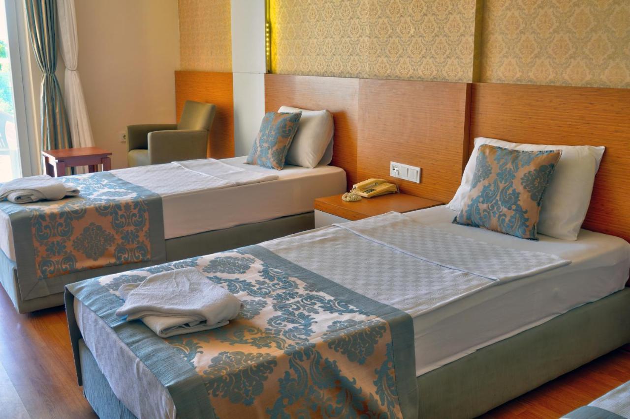 Blue Fish Hotel โคนัคคลึ ภายนอก รูปภาพ