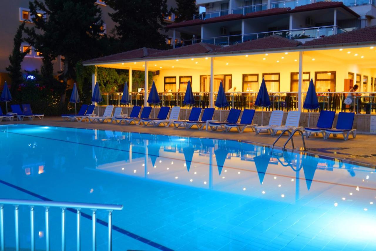 Blue Fish Hotel โคนัคคลึ ภายนอก รูปภาพ
