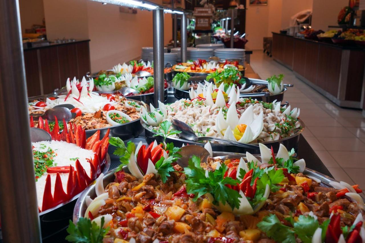 Blue Fish Hotel โคนัคคลึ ภายนอก รูปภาพ