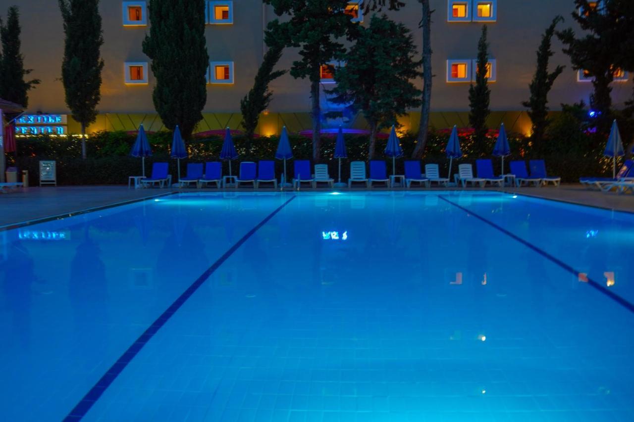 Blue Fish Hotel โคนัคคลึ ภายนอก รูปภาพ